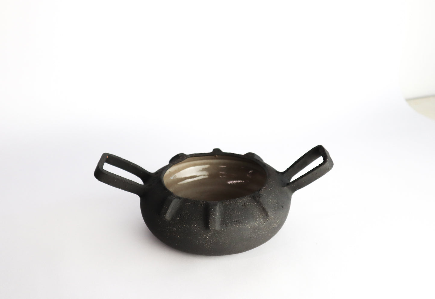 Cutie Lidded Pot