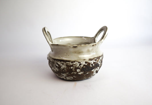 Textured Loop Pot
