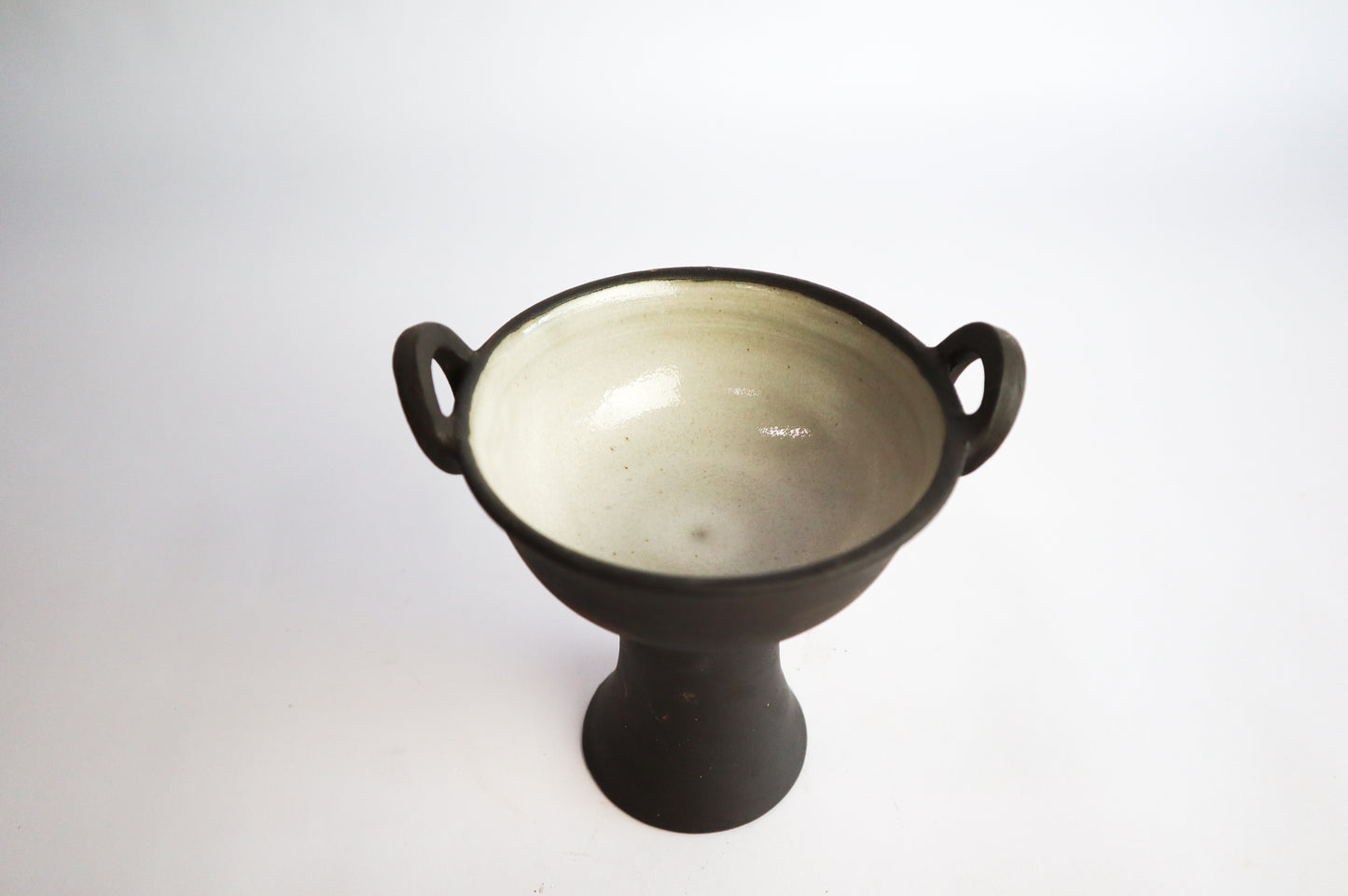 Loop Ear Chalice Pot +